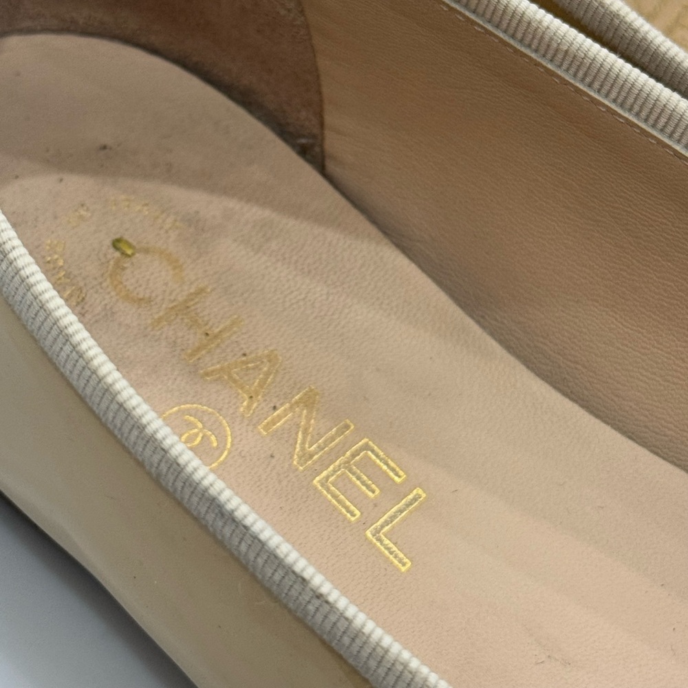 Chanel Ballet Flat  in neutral colors - Picture 7 of 10